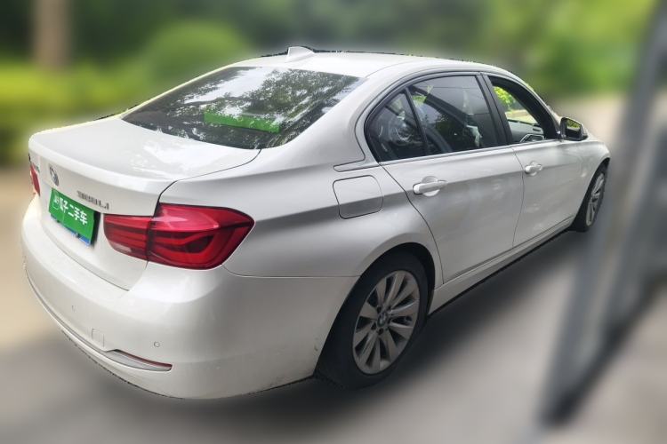 Used BMW 3 Series 2016 328Li Fashion Model Rear Right 45 Deg