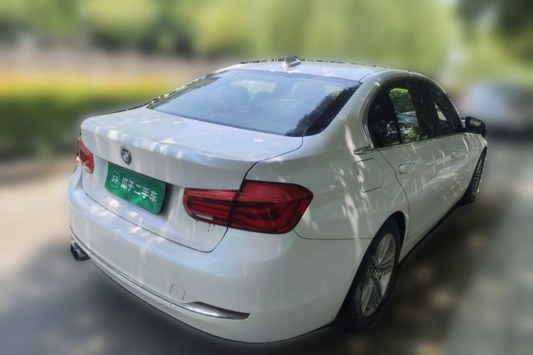 Used BMW 3 Series 2016 320Li Fashion Model Rear Right 45 Deg