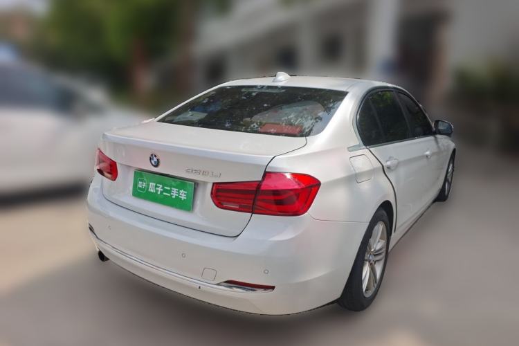 Used BMW 3 Series 2016 320Li Fashion Model Rear Right 45 Deg