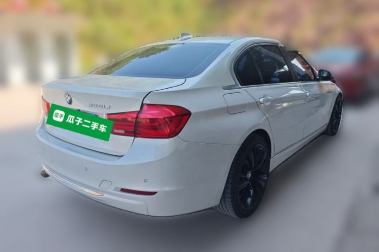 Used BMW 3 Series 2016 316Li Fashion Model Rear Right 45 Deg