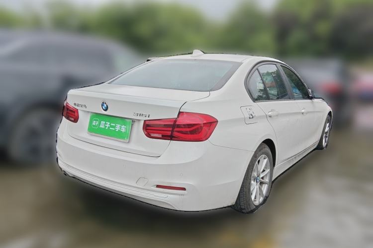Used BMW 3 Series 2016 316i Fashion Model Rear Right 45 Deg
