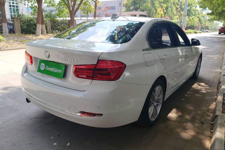 Used BMW 3 Series 2016 320Li Fashion Model Rear Right 45 Deg