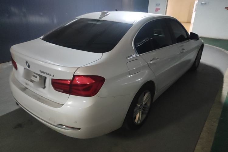 Used BMW 3 Series 2016 320Li Fashion Model Rear Right 45 Deg