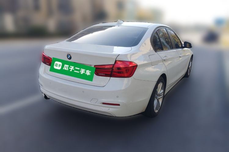 Used BMW 3 Series 2016 320i Fashion Model Rear Right 45 Deg