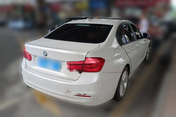 Used BMW 3 Series 2016 320i Fashion Model Rear Right 45 Deg