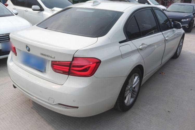 Used BMW 3 Series 2016 320Li Fashion Model Rear Right 45 Deg