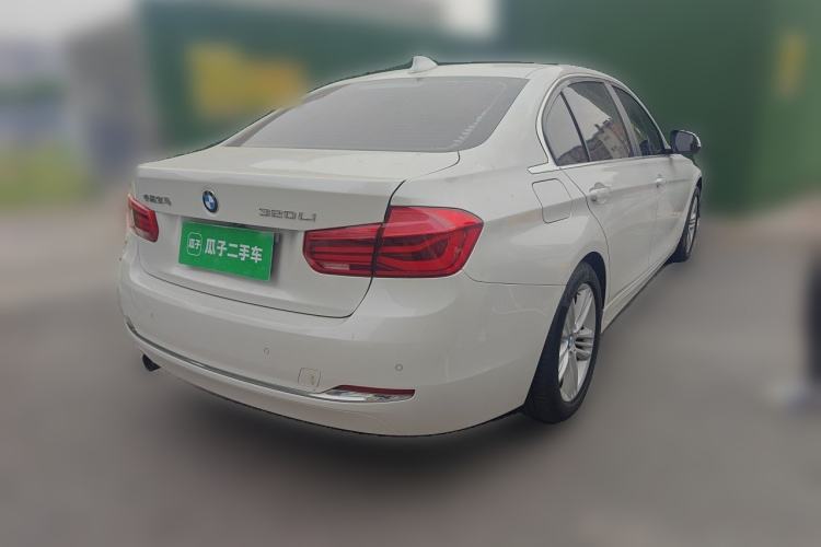 Used BMW 3 Series 2016 320Li Fashion Model Rear Right 45 Deg