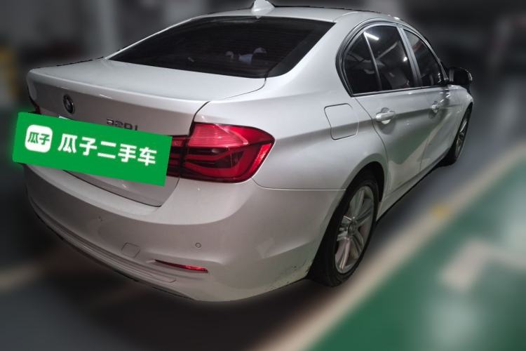 Used BMW 3 Series 2016 320i Fashion Model Rear Right 45 Deg