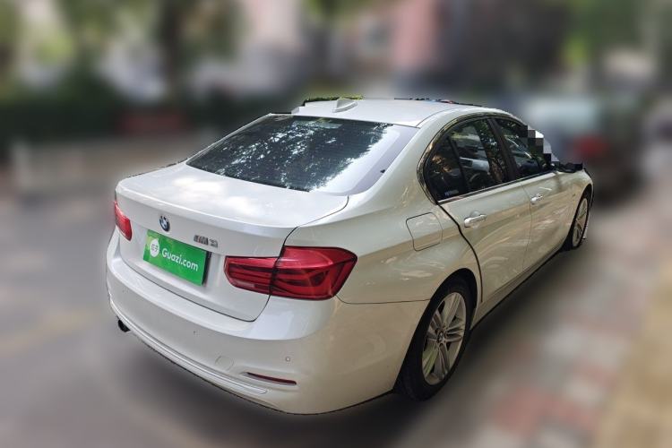 Used BMW 3 Series 2016 320i Fashion Model Rear Right 45 Deg
