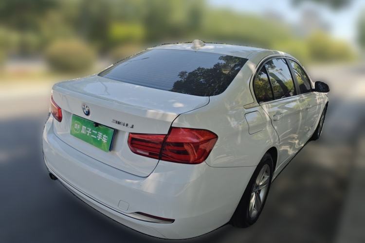 Used BMW 3 Series 2016 316Li Fashion Model Rear Right 45 Deg