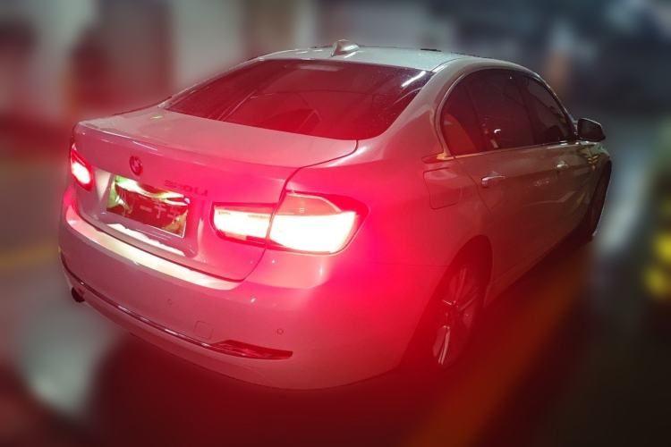 Used BMW 3 Series 2016 320Li Fashion Model Rear Right 45 Deg