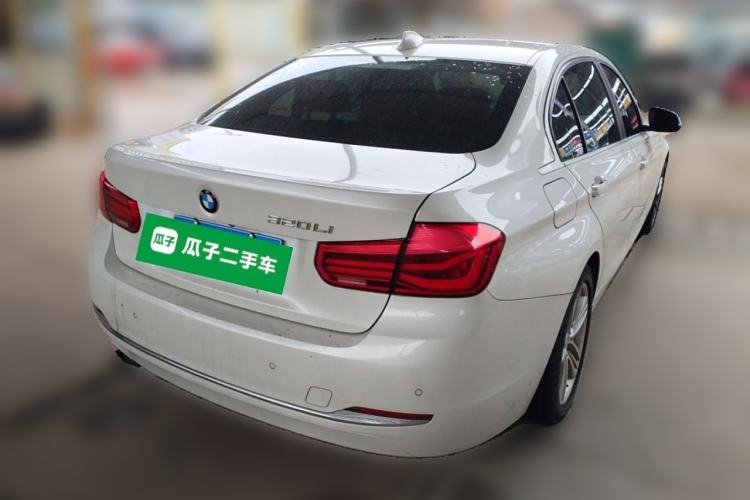 Used BMW 3 Series 2016 320Li Fashion Model Rear Right 45 Deg