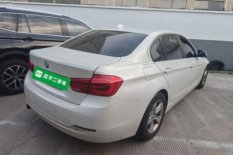 Used BMW 3 Series 2016 316Li Fashion Model Rear Right 45 Deg