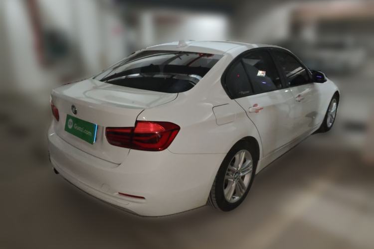 Used BMW 3 Series 2016 320i Fashion Model Rear Right 45 Deg