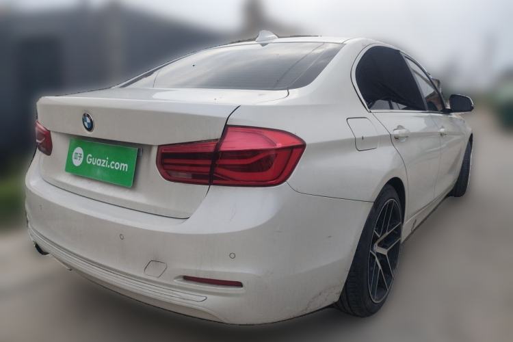 Used BMW 3 Series 2016 316i Fashion Model Rear Right 45 Deg