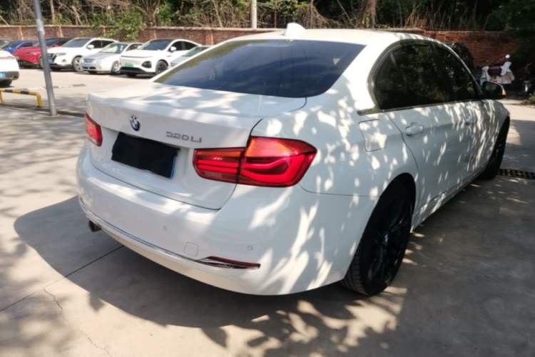 Used BMW 3 Series 2016 320Li Fashion Model Rear Right 45 Deg
