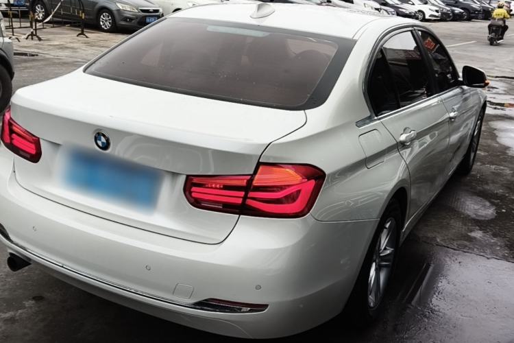 Used BMW 3 Series 2016 316Li Fashion Model Rear Right 45 Deg