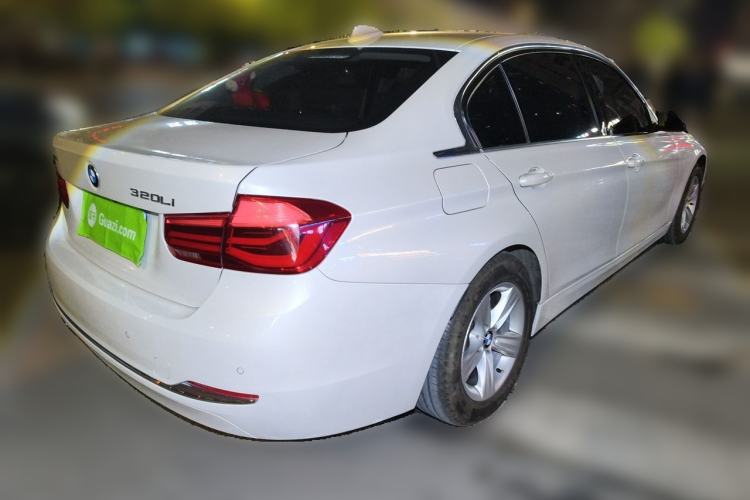 Used BMW 3 Series 2016 316Li Fashion Model Rear Right 45 Deg