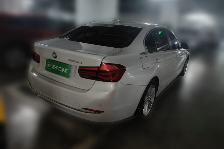 Used BMW 3 Series 2016 320Li Fashion Model Rear Right 45 Deg