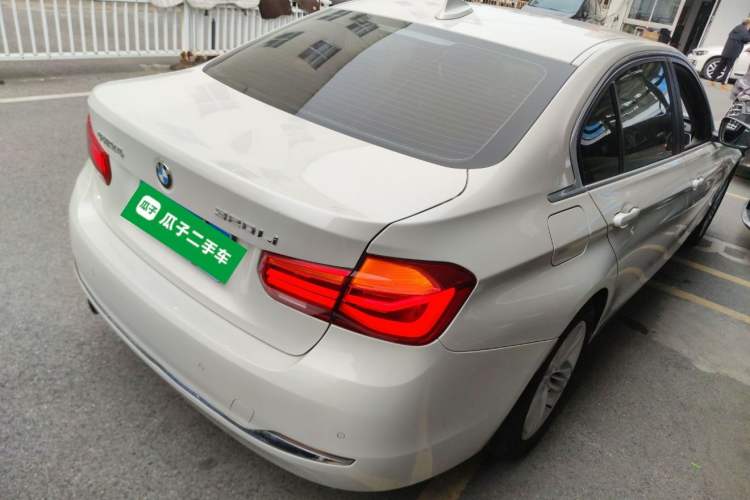 Used BMW 3 Series 2016 320Li Ambition Model Rear Right 45 Deg