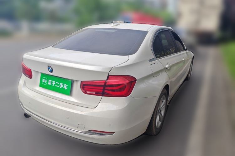 Used BMW 3 Series 2016 316Li Fashion Model Rear Right 45 Deg