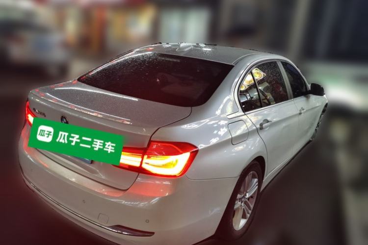Used BMW 3 Series 2016 320Li Fashion Model Rear Right 45 Deg