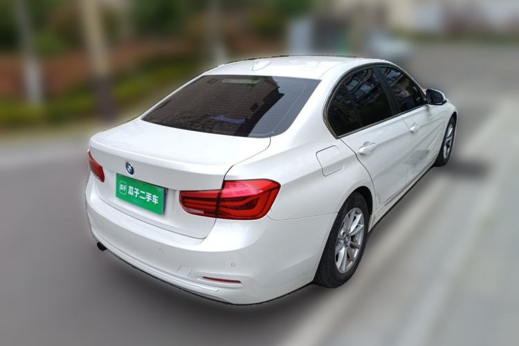 Used BMW 3 Series 2016 316i Fashion Model Rear Right 45 Deg