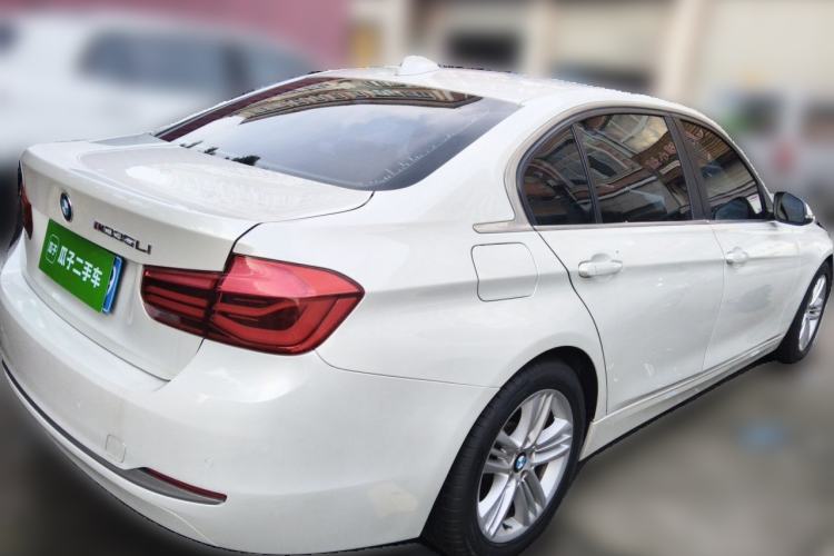 Used BMW 3 Series 2016 320Li Fashion Model Rear Right 45 Deg