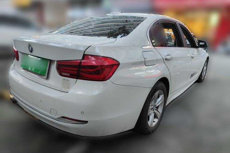 Used BMW 3 Series 2016 316Li Fashion Model Rear Right 45 Deg