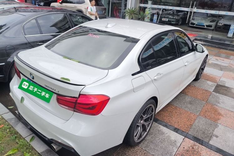 Used BMW 3 Series 2016 328Li Luxury Design Package Rear Right 45 Deg
