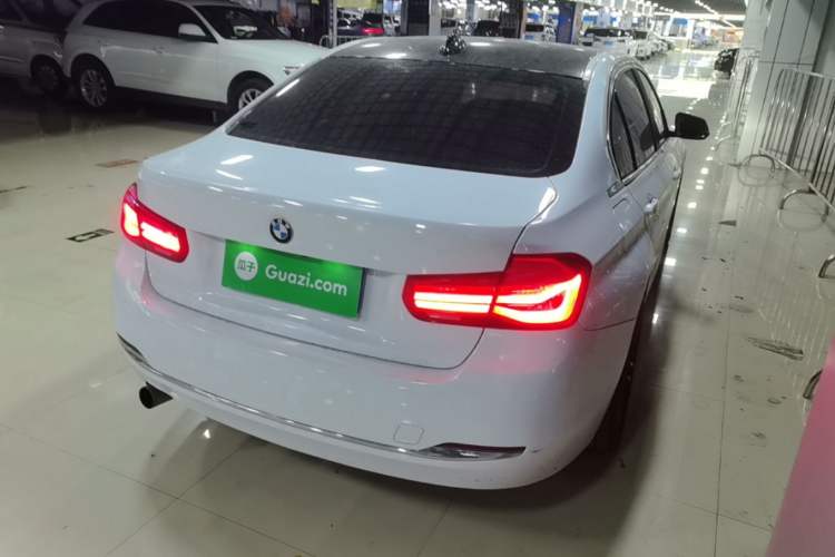 Used BMW 3 Series 2016 320Li Fashion Model Rear Right 45 Deg
