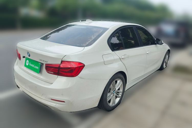 Used BMW 3 Series 2016 320i Fashion Model Rear Right 45 Deg
