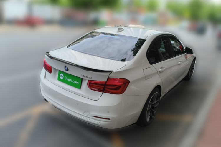 Used BMW 3 Series 2016 320i Fashion Model Rear Right 45 Deg