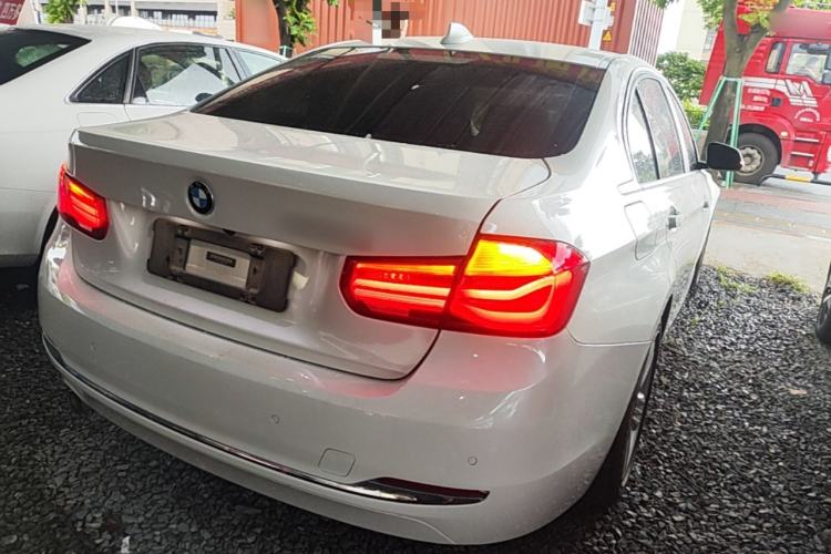 Used BMW 3 Series 2016 320Li Ambition Model Rear Right 45 Deg