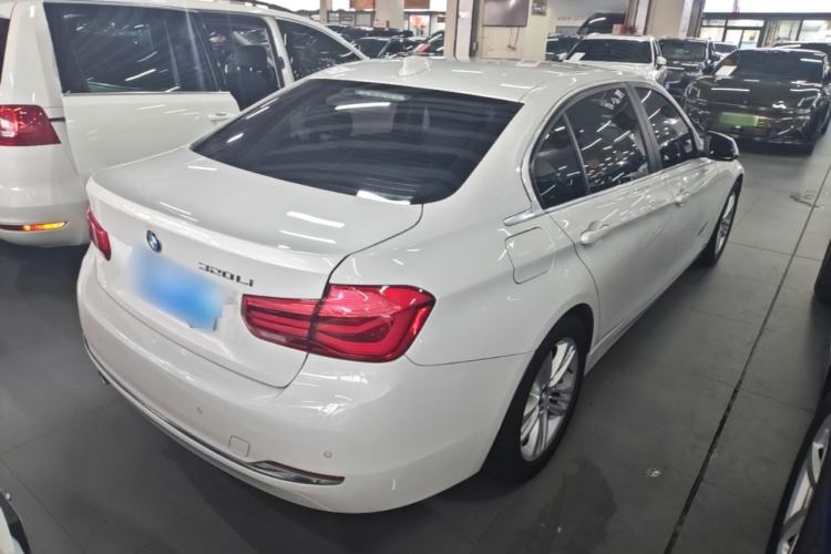 Used BMW 3 Series 2016 320Li Fashion Model Rear Right 45 Deg
