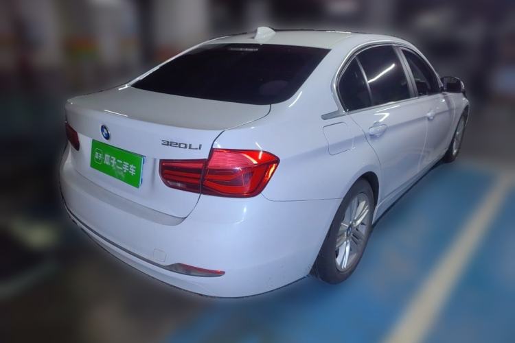 Used BMW 3 Series 2016 320Li Fashion Model Rear Right 45 Deg