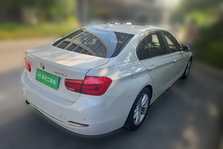 Used BMW 3 Series 2016 320Li Fashion Model Rear Right 45 Deg