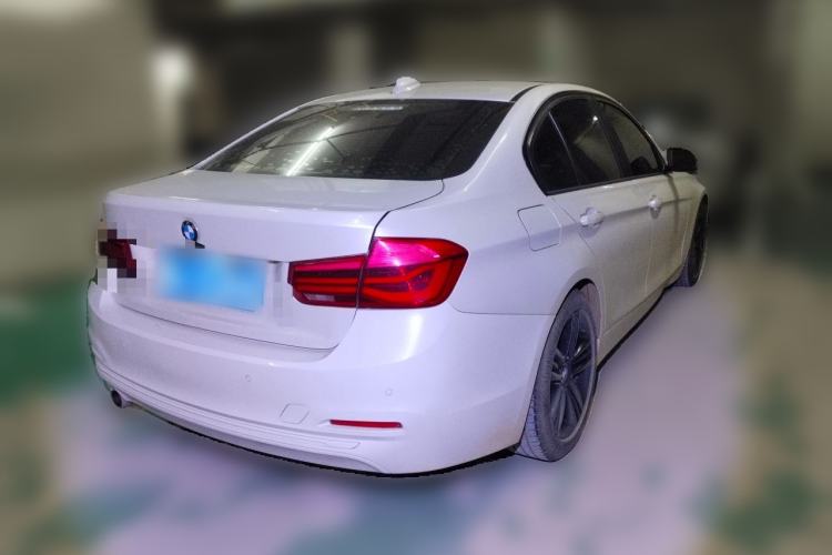 Used BMW 3 Series 2016 320i Fashion Model Rear Right 45 Deg