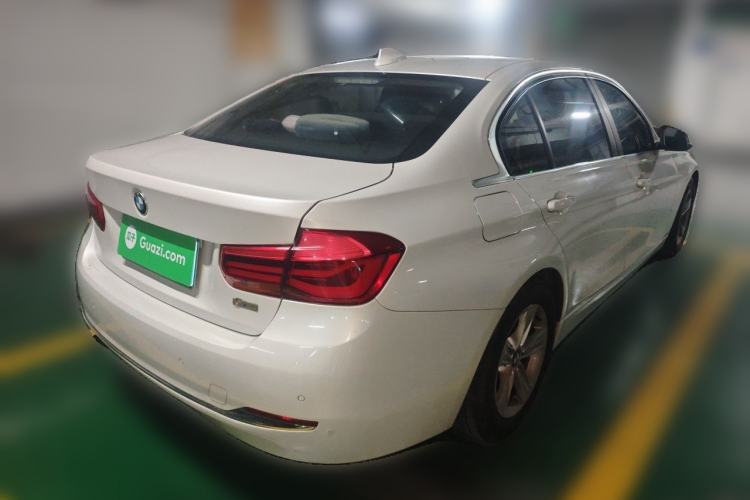 Used BMW 3 Series 2016 316Li Fashion Model Rear Right 45 Deg