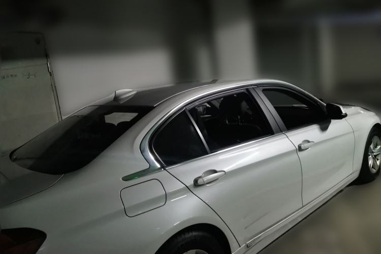 Used BMW 3 Series 2016 316Li Fashion Model Rear Right 45 Deg