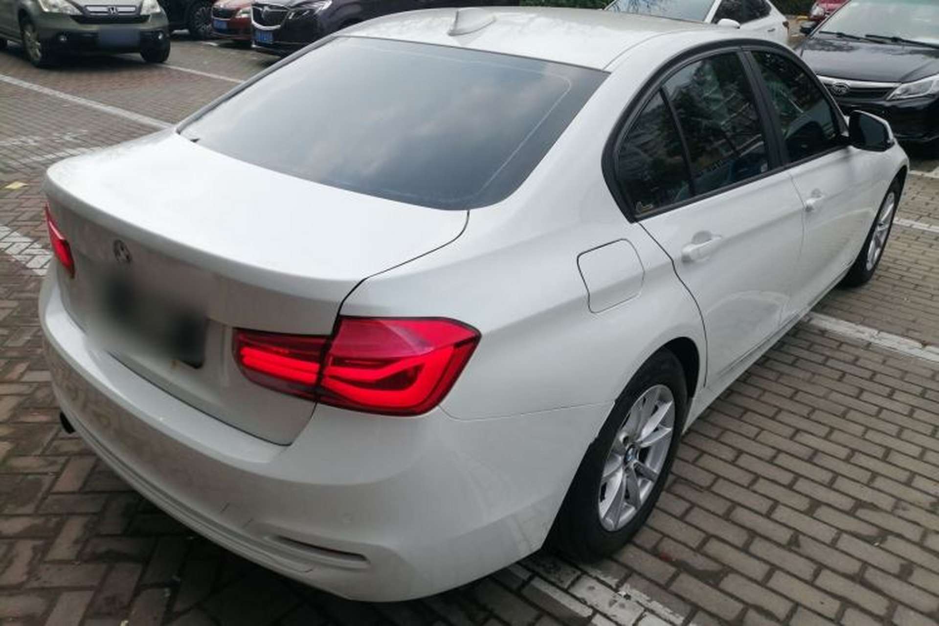 Used BMW 3 Series 2016 316i Fashion Model Rear Right 45 Deg
