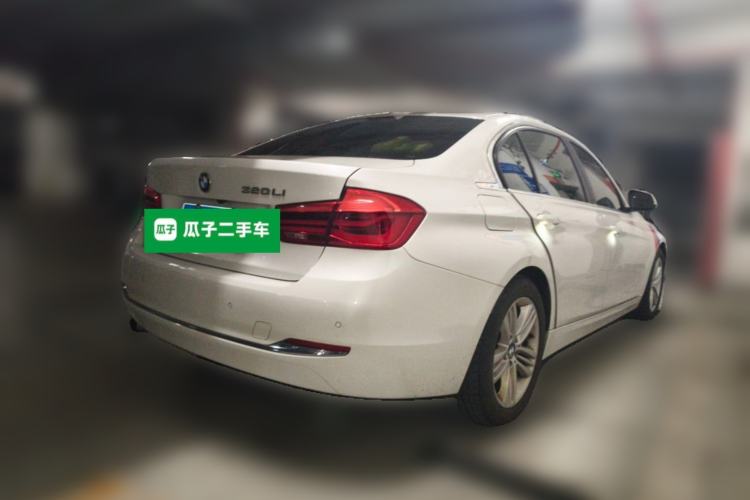 Used BMW 3 Series 2016 320Li Fashion Model Rear Right 45 Deg