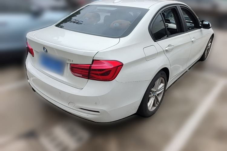 Used BMW 3 Series 2016 320i Fashion Model Rear Right 45 Deg