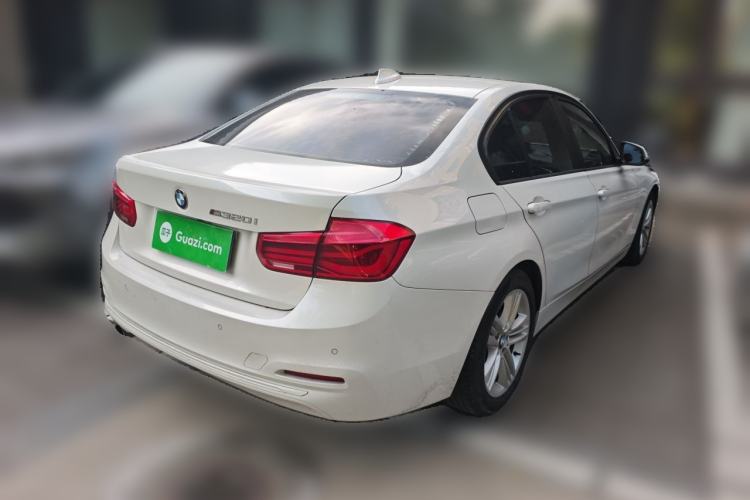 Used BMW 3 Series 2016 320i Fashion Model Rear Right 45 Deg