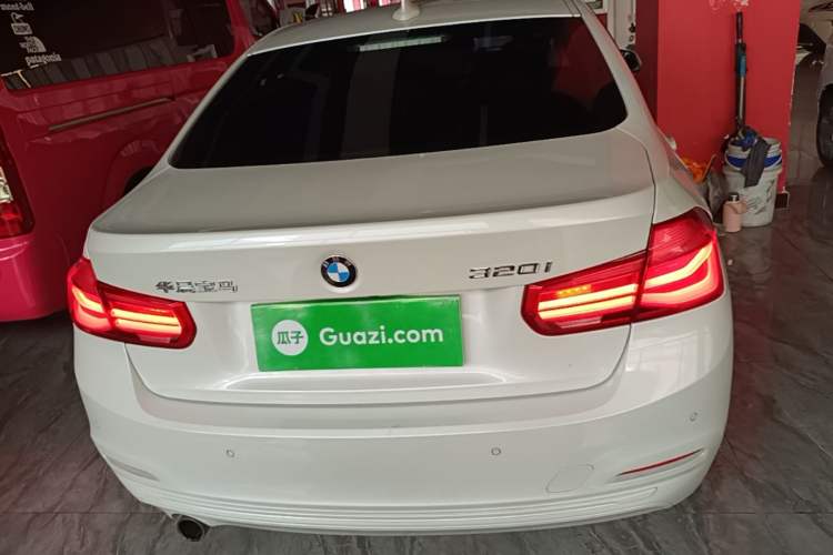 Used BMW 3 Series 2016 320i Fashion Model Rear