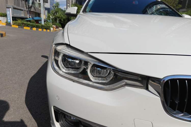 Used BMW 3 Series 2016 320Li Fashion Model Right Front Headlight
