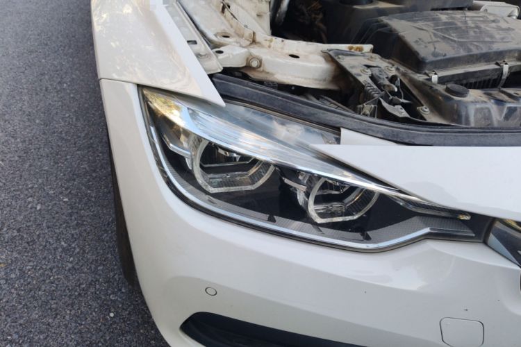 Used BMW 3 Series 2016 320i Fashion Model Right Front Headlight