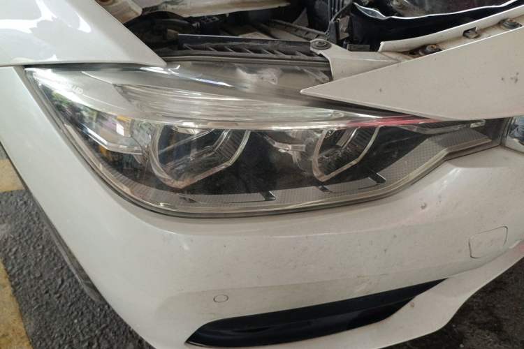 Used BMW 3 Series 2016 320i Fashion Model Right Front Headlight