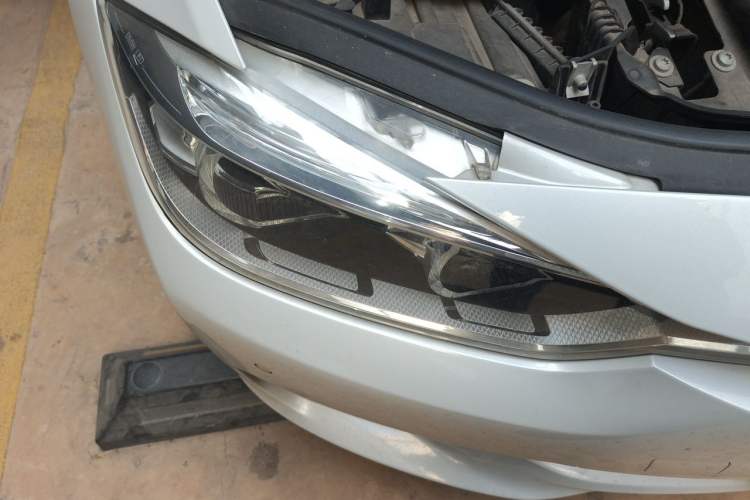 Used BMW 3 Series 2016 320Li Fashion Model Right Front Headlight