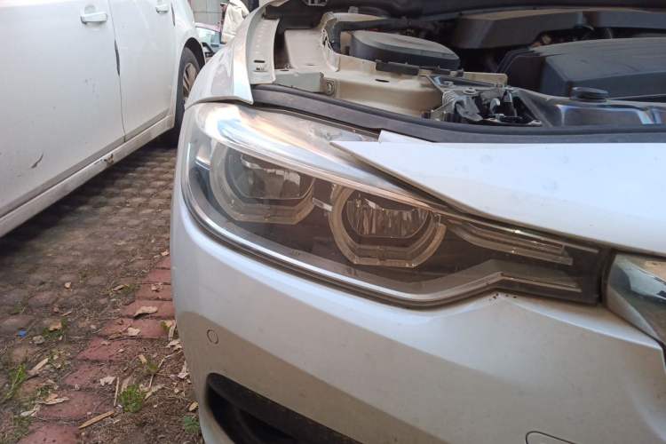 Used BMW 3 Series 2016 316i Fashion Model Right Front Headlight
